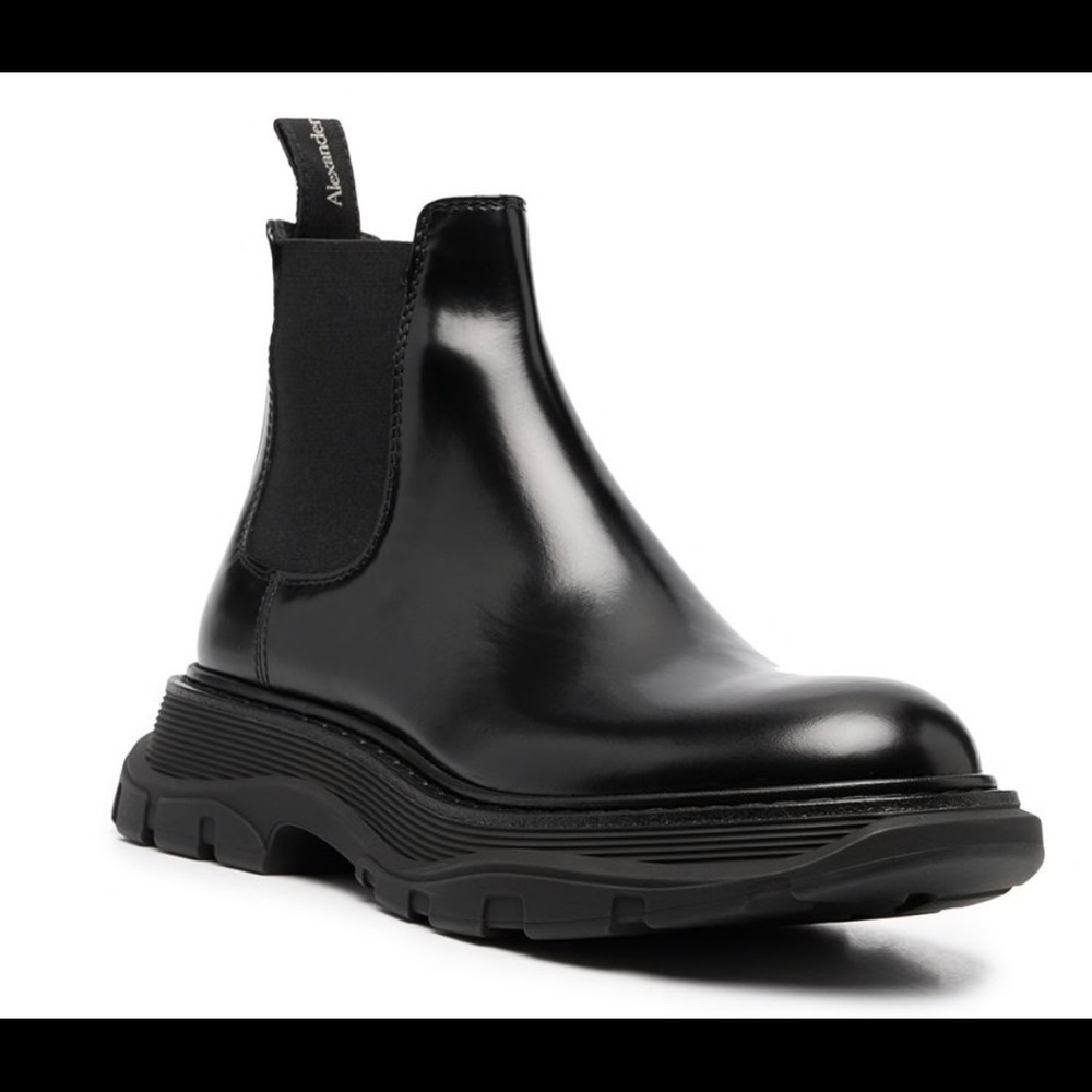 Alexander McQueen chunky sole Chelsea boot